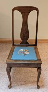 lot 120 image: Mahogany Needlepoint Side Chair