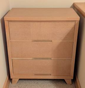 lot 7 image: Mid Century L.A. Time Period Blonde Wood Dresser