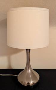 lot 111 image: Decorative Silver Table Lamp