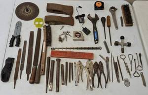 lot 44 image: Tape Measures, Pliers & More (View Photo)