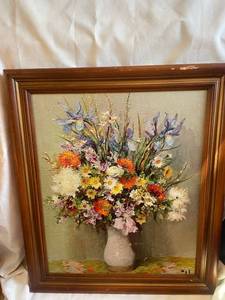 lot 13 image: Vintage Floral Still Life Oil Painting with Wooden Frame