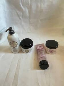 lot 26 image: Set of Perlier Bath Creams and Skincare Products