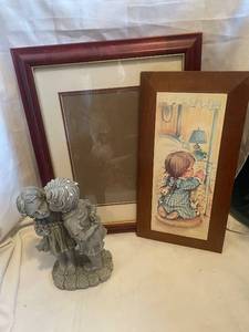 lot 47 image: Charming Childrens Artwork and Sculpture Set
