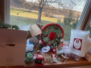 lot 97 image: Large Assortment of Christmas Decorations
