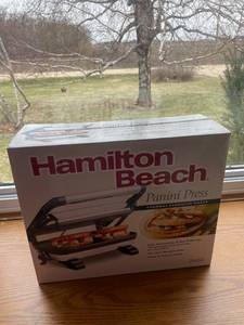 lot 115 image: Hamilton Beach Panini Press Gourmet Sandwich Maker