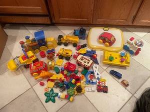 lot 120 image: Large Collection of Assorted LEGO Duplo and Toy Vehicles