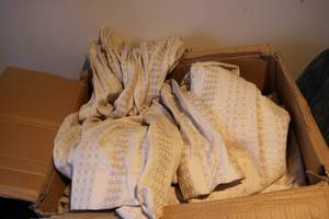 lot 501 image: Box of mixed curtains...