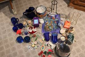 lot 526 image: glassware and more...