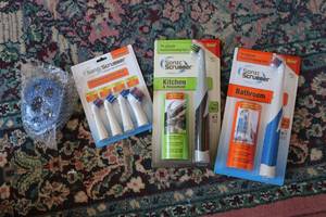 lot 574 image: Sonic Scrubber sets...