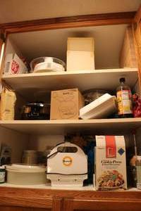 lot 591 image: Entire contents of cabinet...