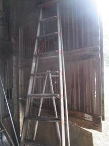 10ft wooden step ladder...