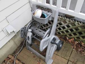 lot 49 image: Hose Mobile portable outdoor hose r...