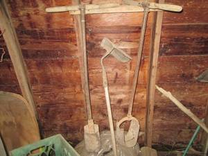 lot 77 image: (2) Post hole diggers plus heavy Du...