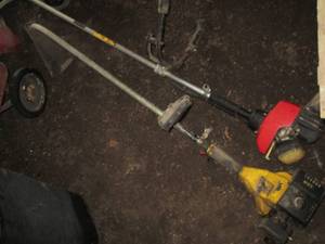 lot 78 image: Gas powered weed eater duo (unteste...