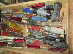 lot 93 image: Large variety of screwdrivers, Leat...