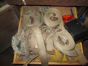lot 105 image: Large bundle of vintage ratchet str...