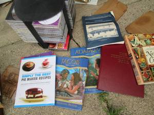 lot 120 image: Spinning CD rack filled with CDs, ...
