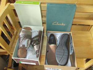 lot 136 image: (2) new pairs of womens size 8 12...