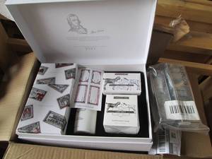 lot 141 image: Goat Milk beauty supply gift pack p...