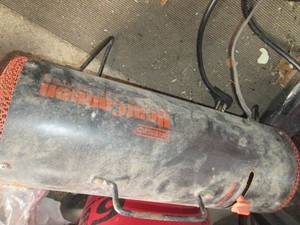 lot 148 image: Presto Electric Heat Cannon...