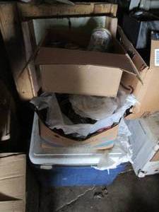 lot 185 image: Large 3-container lot of canning ja...