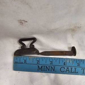 lot 107 image: Dealers Samples, Mini Iron & Railroad Spike