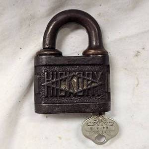 lot 132 image: Classic Hickory 114 Pin Tumbler Pushkey Padlock, Early 1900s