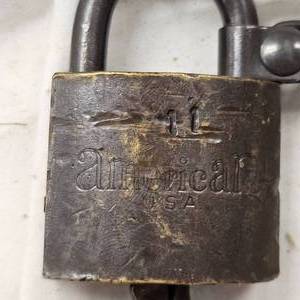 lot 136 image: Early 20th Century Vintage Corbin US Military Padlock