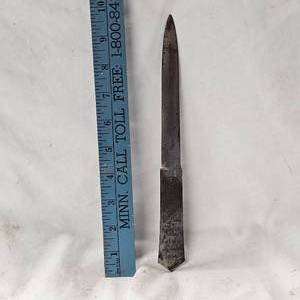 lot 146 image: European Lage 19th Century, Early 20th Century Letter Opener
