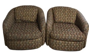 lot 74 image: Pair of Vintage Upholstered Barrel Chairs
