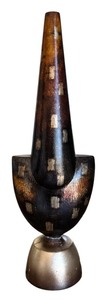 lot 83 image: Mid Century Modern Style Decorative Table Top Vase