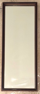 lot 48 image: Vintage Wooden Framed Mirror