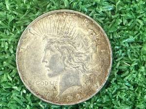 lot 4 image: 1922D Peace Dollar