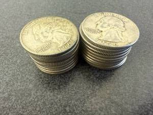 lot 44 image: 20 Silver Washington Quarters