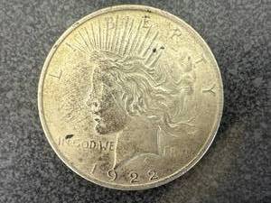lot 58 image: 1922 Peace Dollar