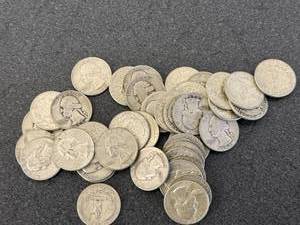 lot 82 image: Full Roll (40) Silver Washington Quarters