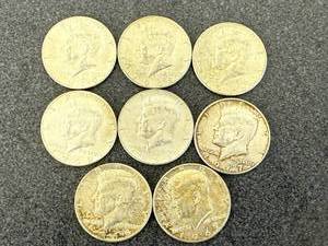 lot 89 image: 8 Kennedy Half Dollars 40% Silver