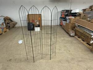 lot 2 image: Folding Garden Trellis