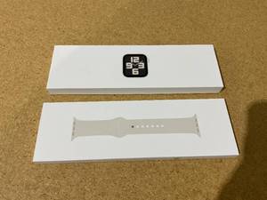 lot 30 image: Apple Watch SE (2nd Gen) GPS 44mm Smartwatch with Starlight Aluminum Case MXEU3LLA