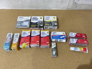 lot 249 image: LOT OF Equate Pain Relief Medicine