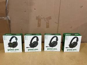 lot 195 image: LOT OF 4 Onn. Xbox Wired Video Gaming Headset with 3.5mm Connector, Flip-to-Mute Mic, Lightweight Steel