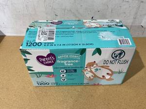 lot 281 image: Parents Choice Fragrance-Free Baby Wipes, 1200 Count