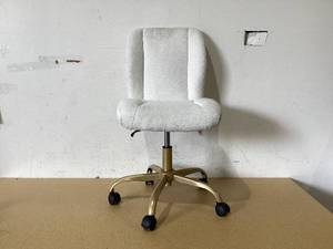 lot 677 image: Mainstays Boucl Armless Office Chair