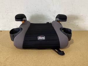 lot 683 image: Chicco GoFit Backless Booster Car Seat