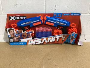 lot 493 image: Zuru X-Shot Insanity 2x Manic Toy