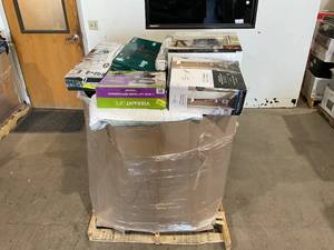lot 904 image: Wholesale Pallet of Miscellaneous Items