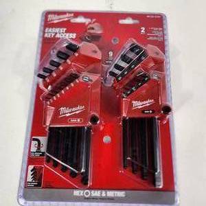 lot 12 image: New Milwaukee Easiest Key Access HEX SAE & Metric 2 Piece 48-22-2187