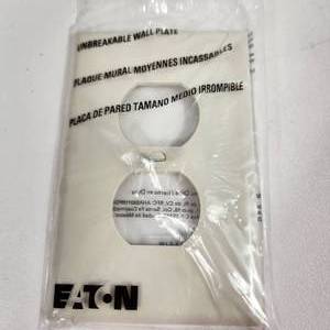lot 20 image: Lot Of Twenty New Off White WallPlates Eaton PJ8W-F-LW