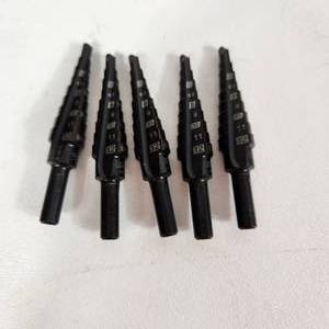 lot 35 image: Lot Of Five New Milwaukee Step Drill Bits