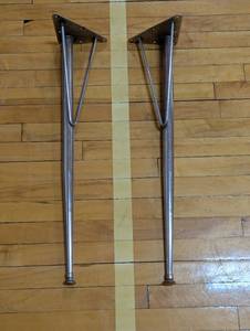 lot 42 image: 2 Heavy Duty 28 Table Legs - Easy Install